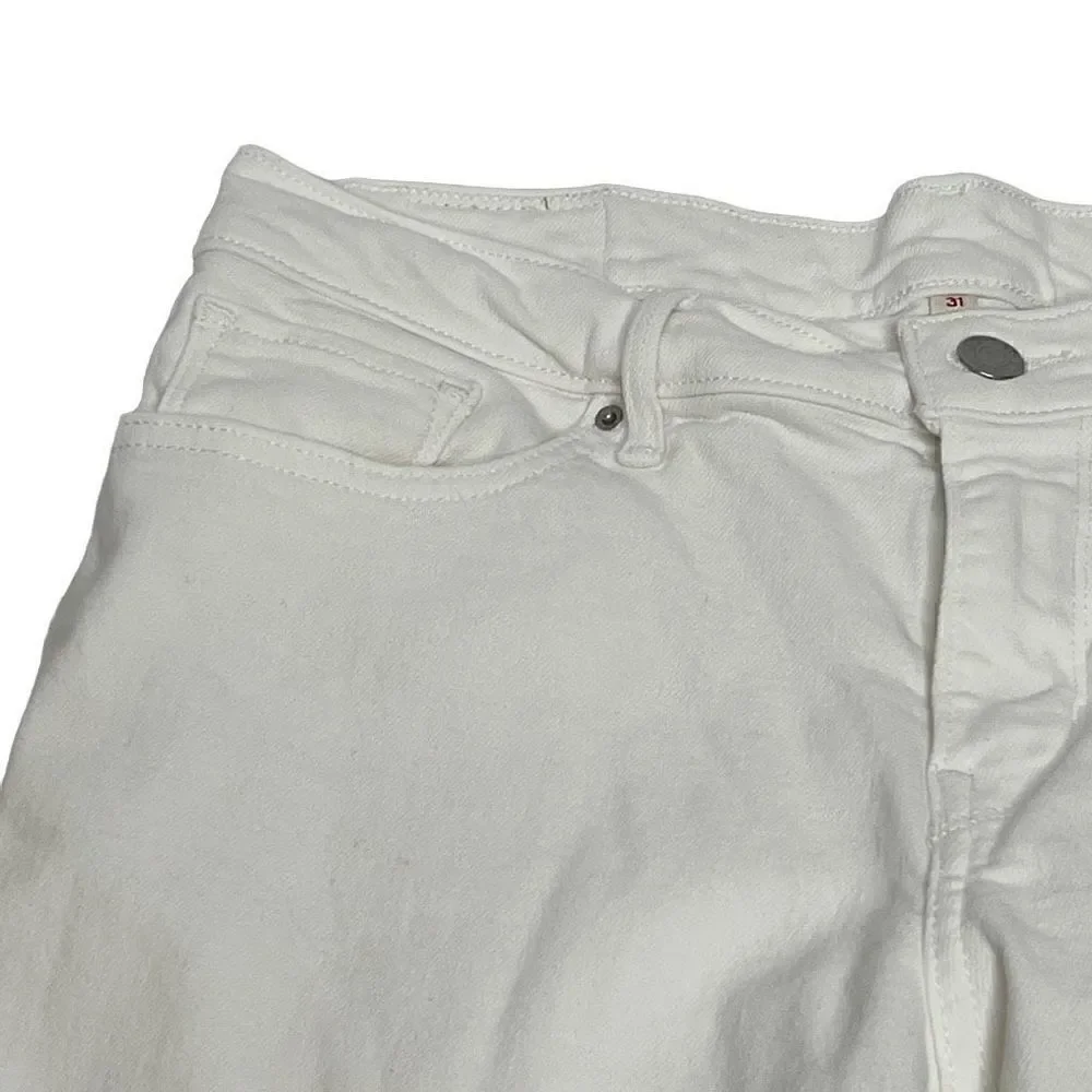 Levi’s vintage 90’s white Bermuda shorts size 31